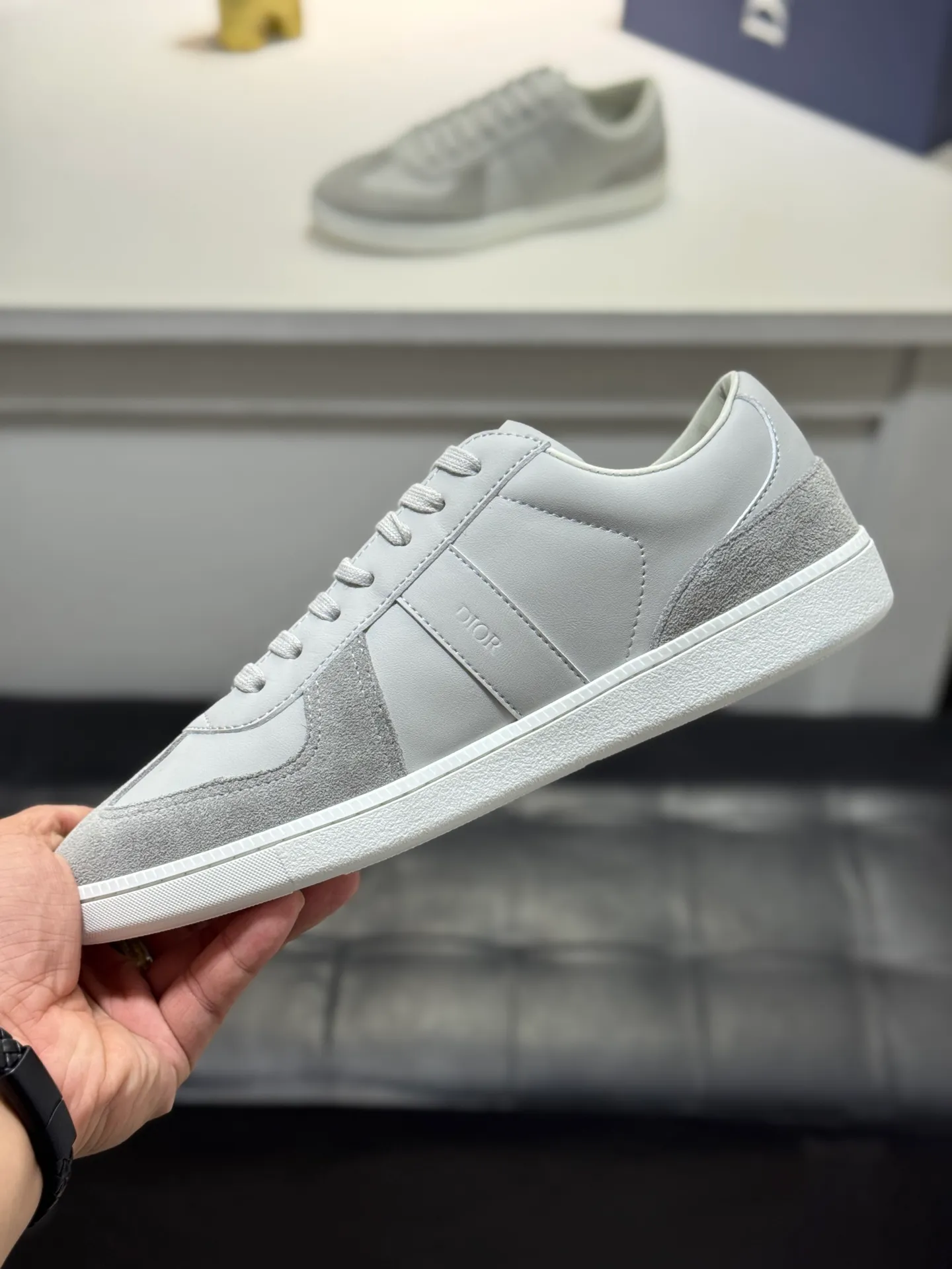 Men's Men's Shoes💰380【New Style】🎠🎠Dior🔍Top Purchasing Agency🇮🇹Di's hot style super popular sneakers are synchronized with the new product counters. The uppers are original Italian imported cowhide, the logo graphics are perfectly reproduced with complex craftsmanship necessary for fashionistas, and the imported soft sheepskin lining is Sole: The original sole is specially provided by the original factory. The exclusive movable molded sole is super comfortable. The original factory follows the order. 🔍🔍Multiple colors are available. You can enter and exit the counter at will. Welcome to compare. A must-have for trendy men. Code number: 38-44 (45 customized